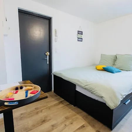 Cocoon, Calme Au Centre-ville De Cognac, Proche Commerces Et Charente *